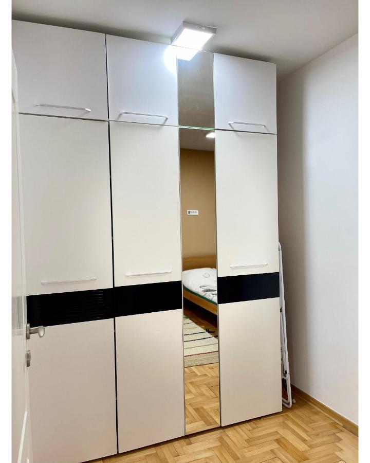 Apartman Jelena Apartment Sremska Mitrovica Exterior photo